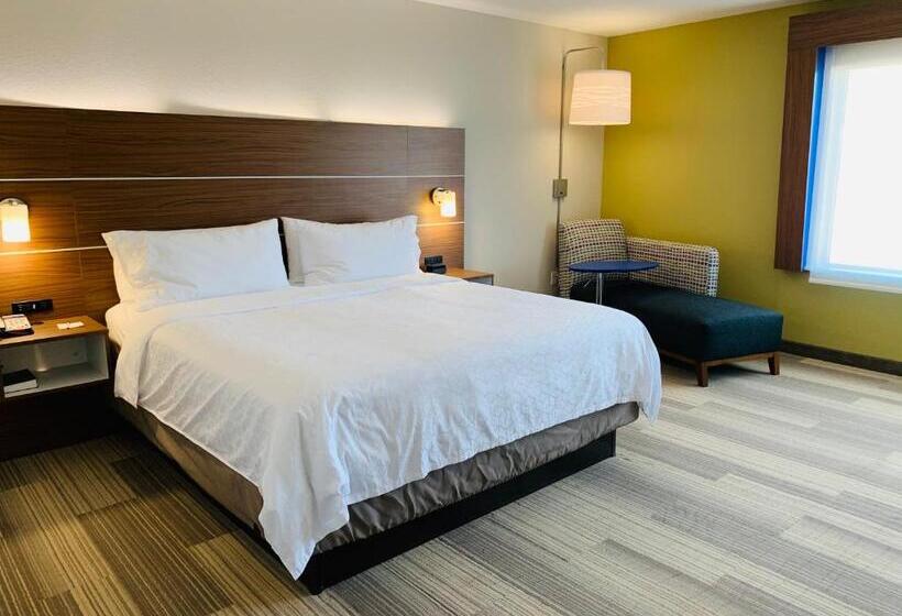 فندق Holiday Inn Express & Suites Moore, An Ihg