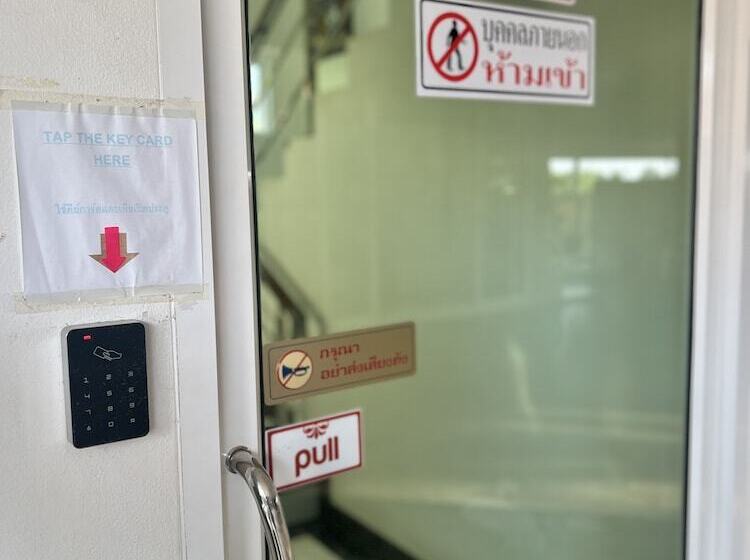 هتل Js Residence Krabi