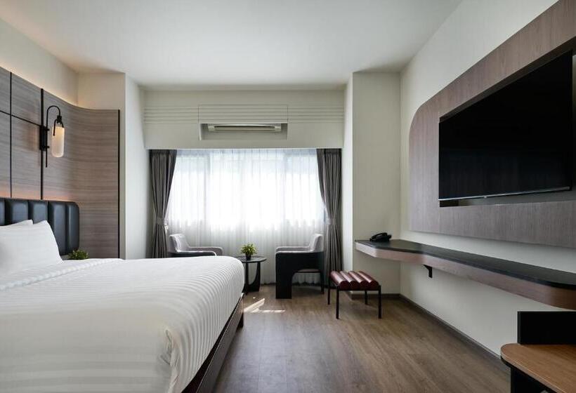 Panmanee Hotel Newly Renovated