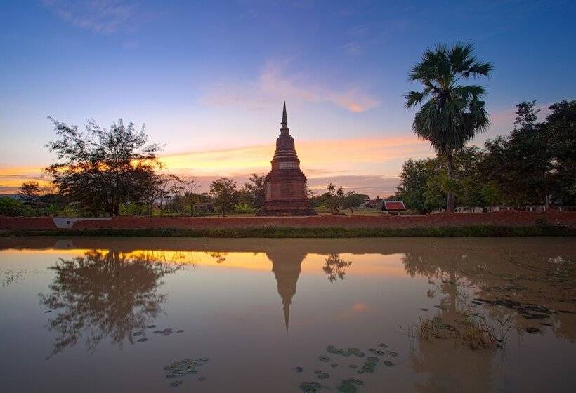 هتل Sriwilai Sukhothai