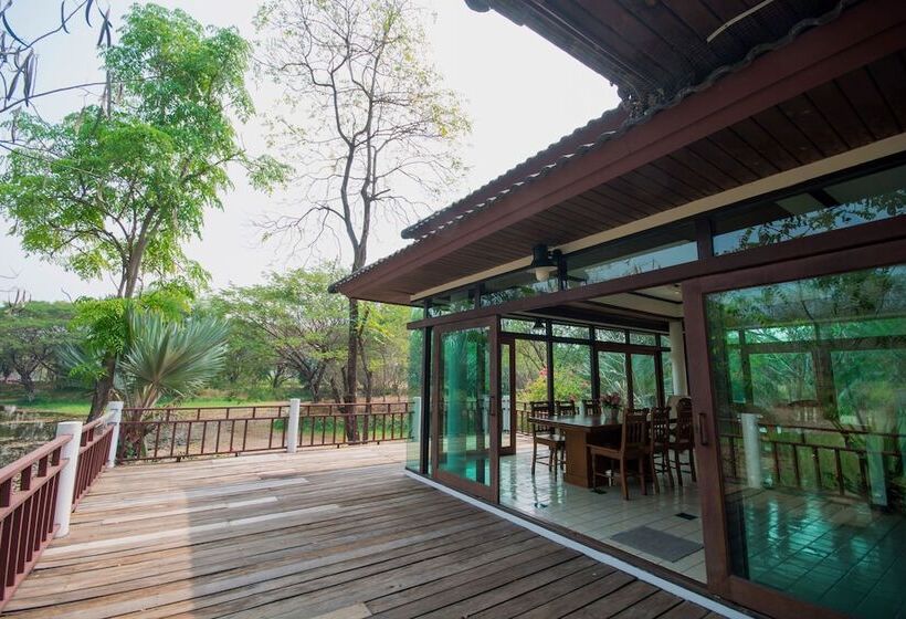 هتل Tak Andaman Resort &