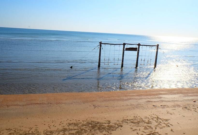 New Travel Beach Hotel & Resort