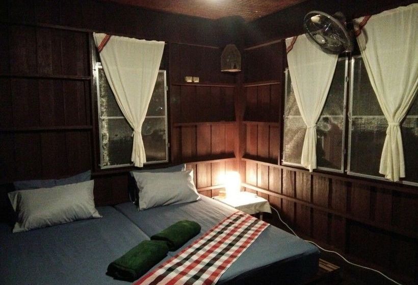 הוסטל Twin House At Tapae