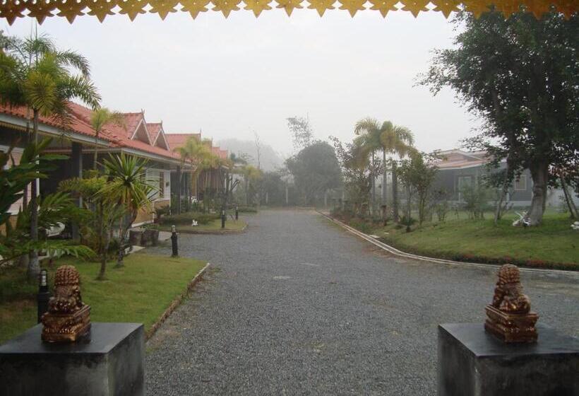 هتل Chiang Rai Khuakrae Resort