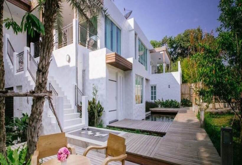 هتل Monkey House