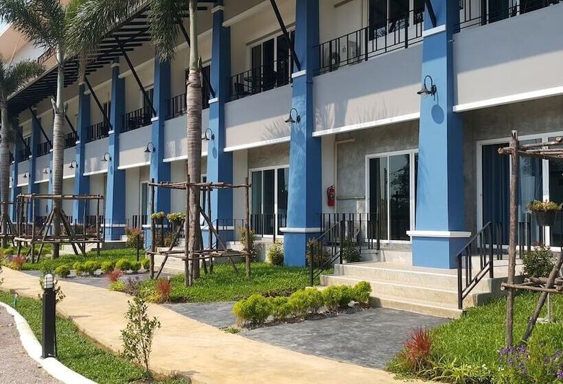 בית מלון כפרי Na Nicha Bankrut Resort