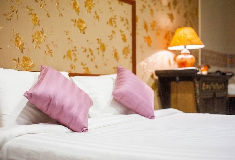 בית מלון כפרי Nongkhai Tavilla Resort And Convention Center