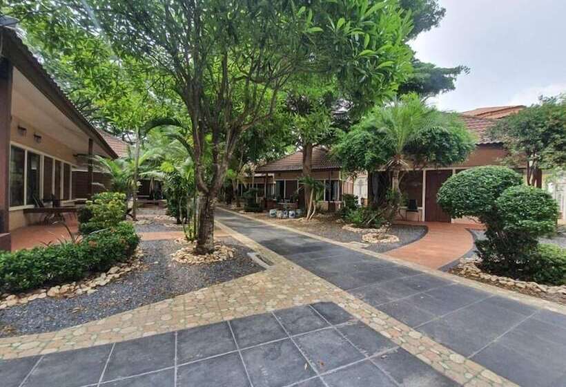 בית מלון כפרי Nongkhai Tavilla Resort And Convention Center