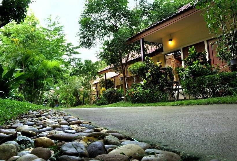 בית מלון כפרי Nongkhai Tavilla Resort And Convention Center