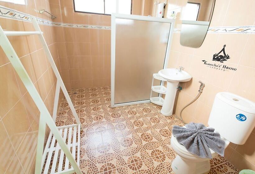 بنسيون Kanecha's Home Lampang