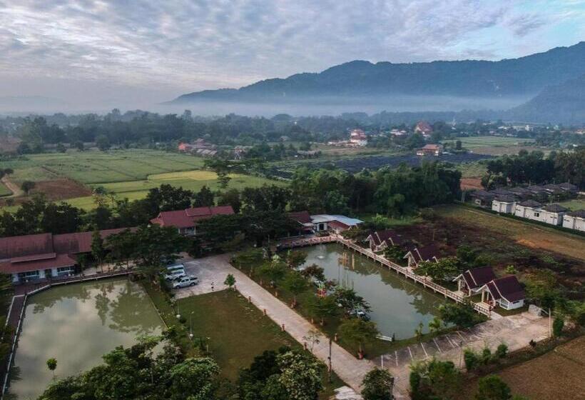 Ban Naam Resort