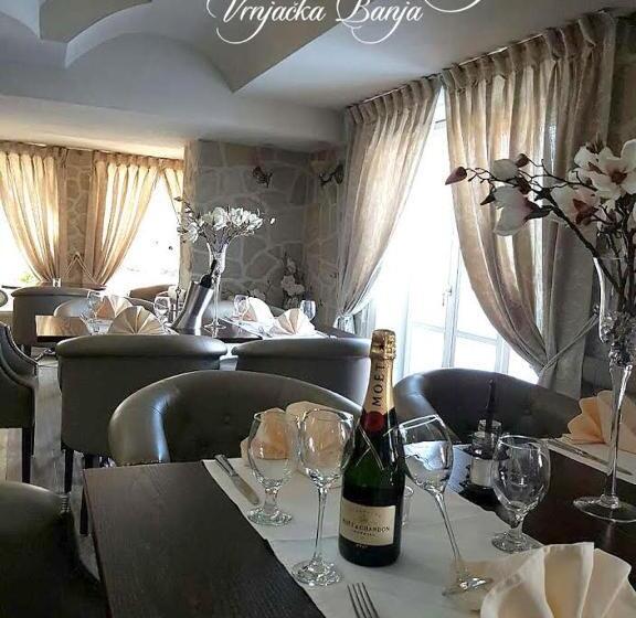 تختخواب و صبحانه Luxury Rooms Minjon