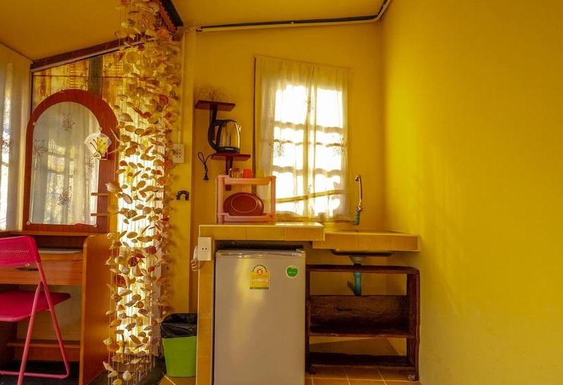 تختخواب و صبحانه Sabina Guesthouse Kamala