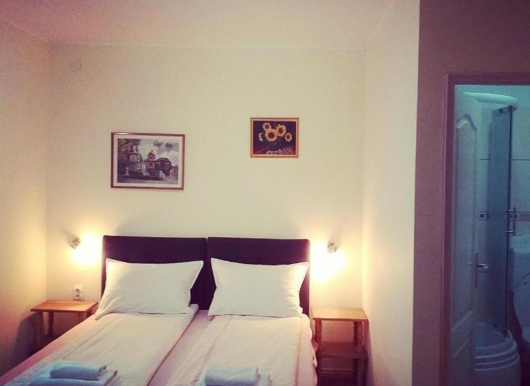 تختخواب و صبحانه Sobe Zeravica Sremski Karlovci