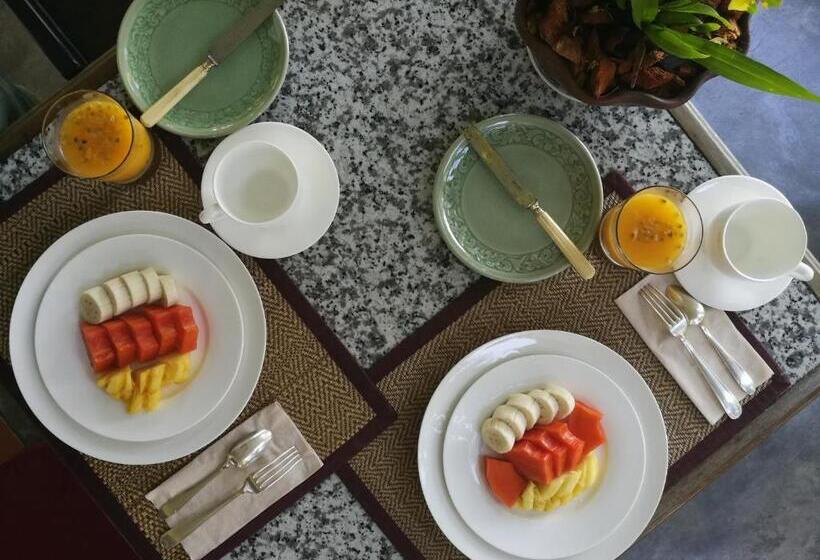 تختخواب و صبحانه Villa Albizia, Chiang Mai