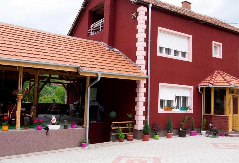 تختخواب و صبحانه Villa Lola & Nikola