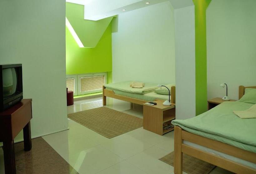 Hostel Paparazzo & Apartmens