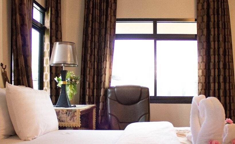 هتل Yenjit Resort