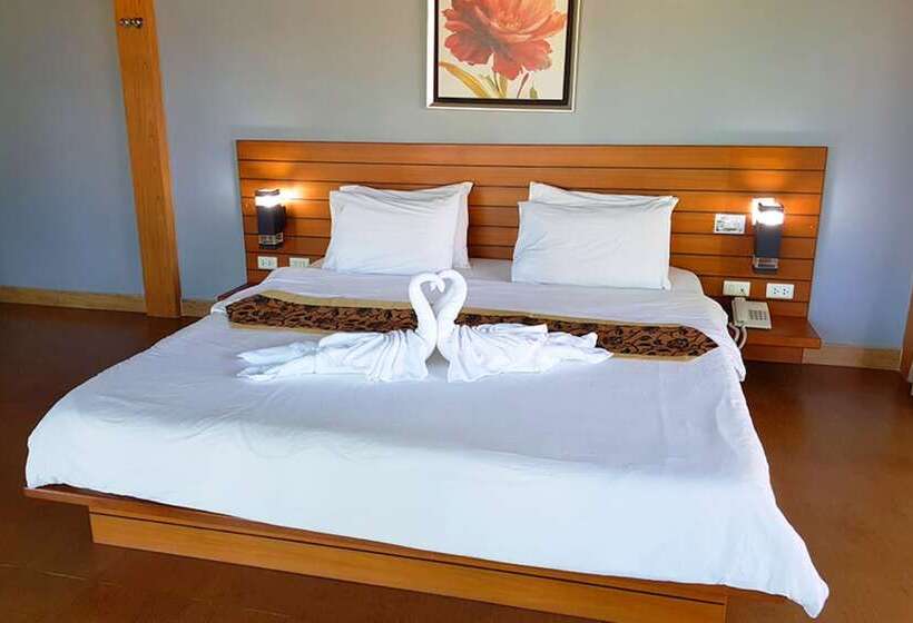 استراحتگاه The Grace Amphawa