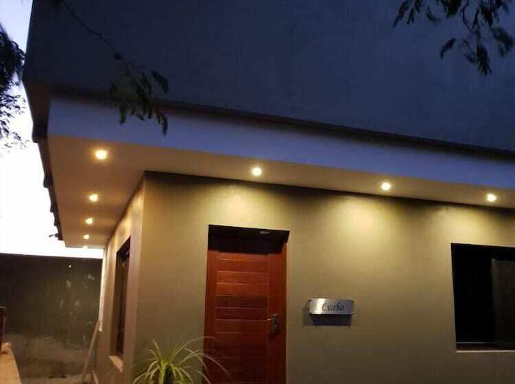 בית מלון כפרי Ossanzaia Bilene Lodge