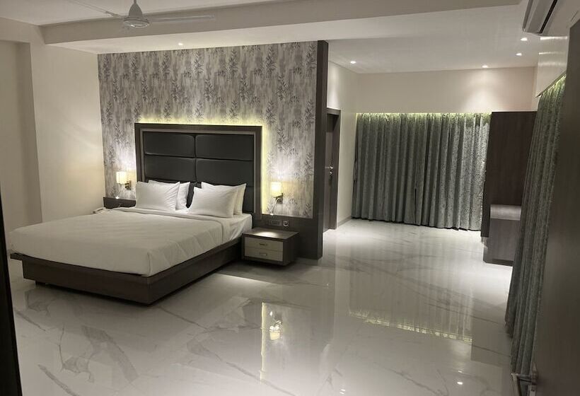 酒店 Ranjitha Palace Raichur