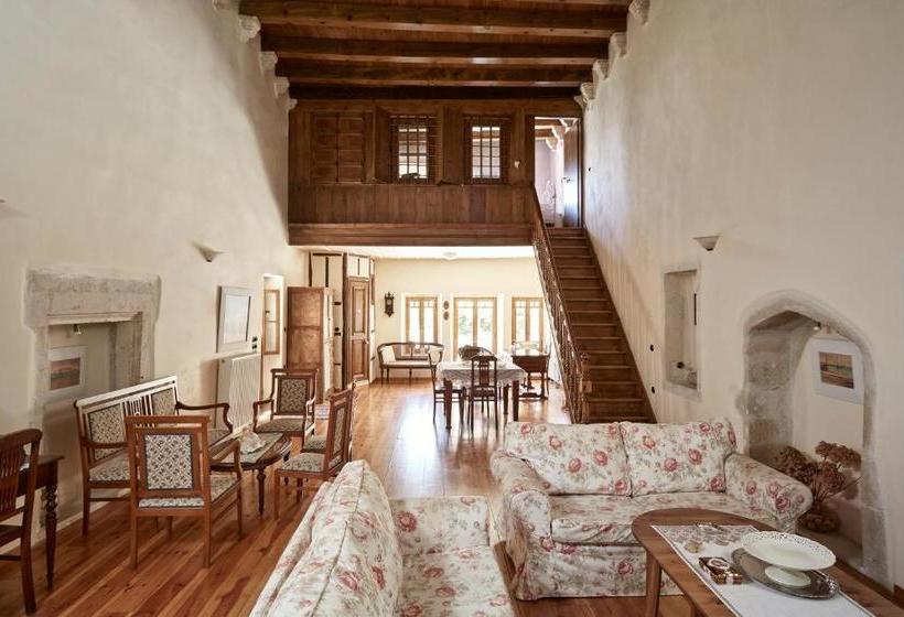 Anassa Estate