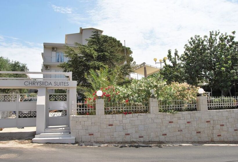 Chrysiida Suites
