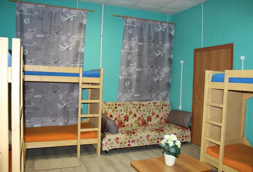 هاستل Den I Noch