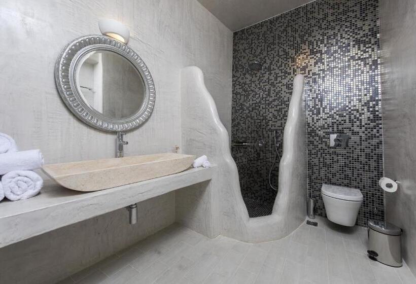 هتل Ambition Suites