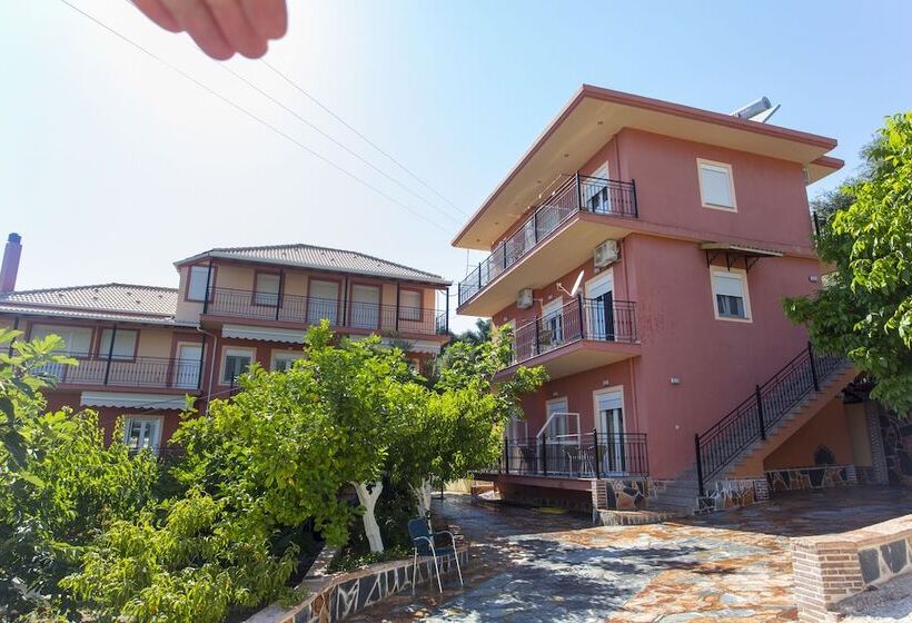 هتل Studio Ristas 2