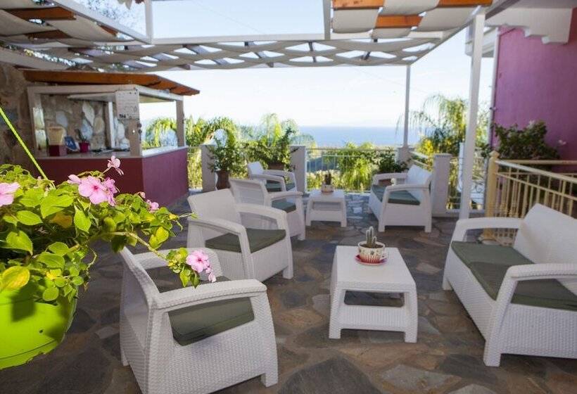 هتل Filoxenia Sea & View