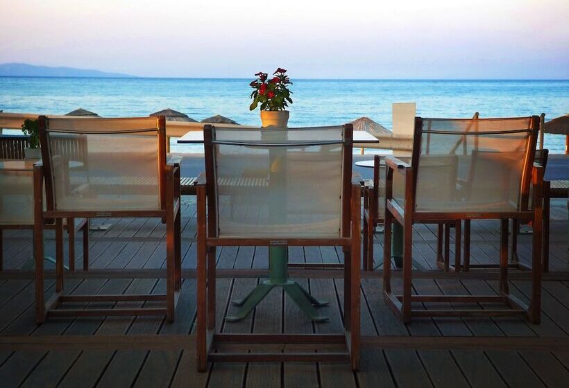 هتل Nereids Apartments