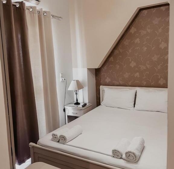 هتل Studio Ristas 2