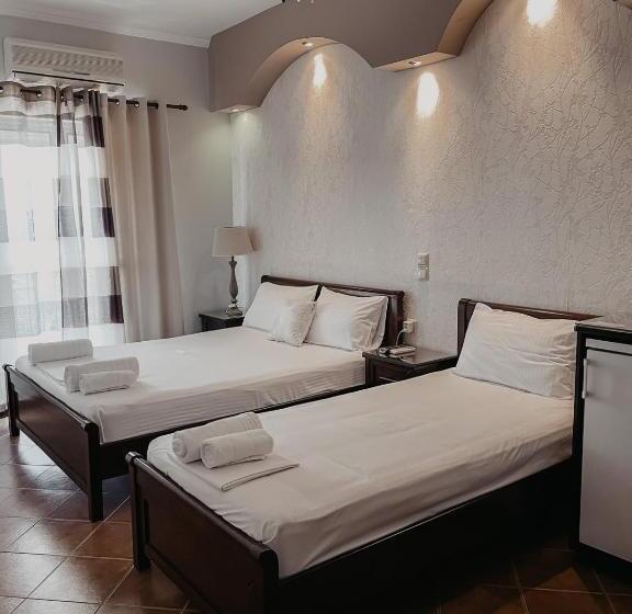 هتل Studio Ristas 2