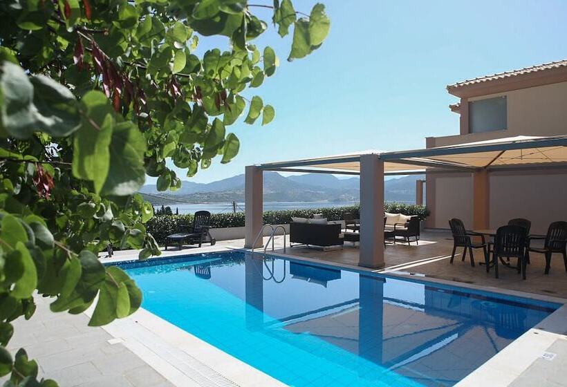 هتل Thealos Village