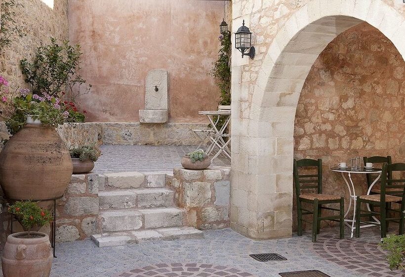 Kastellos Village   Central Complex