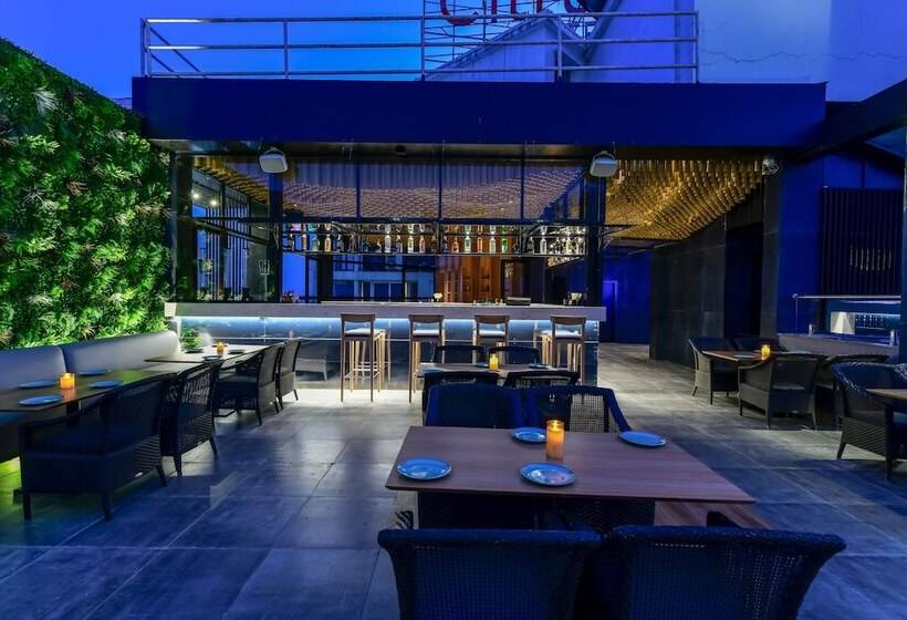 ホテル Regenta Place Raysons Kolhapur