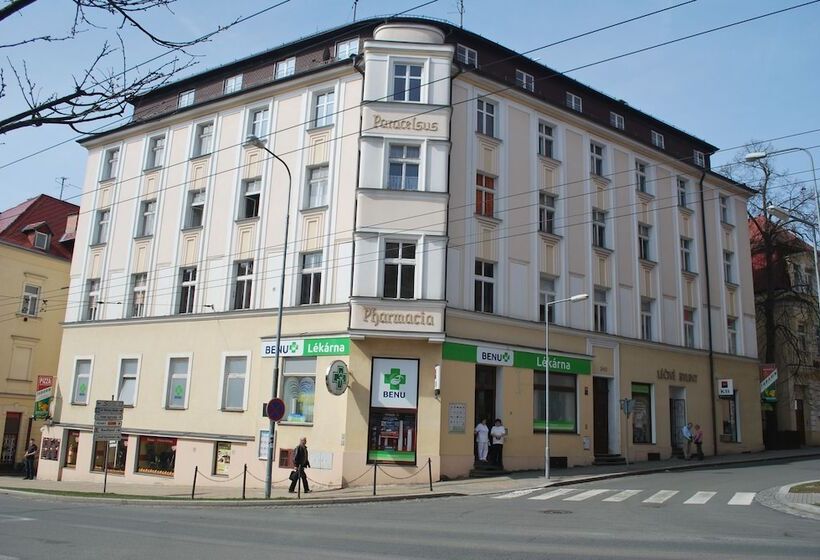 هتل Hostel Foster