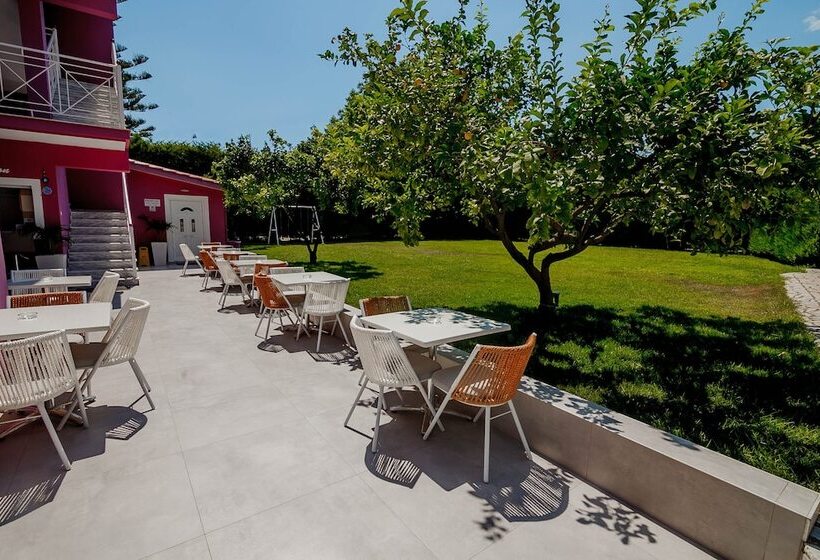 هتل Ideal Boutique