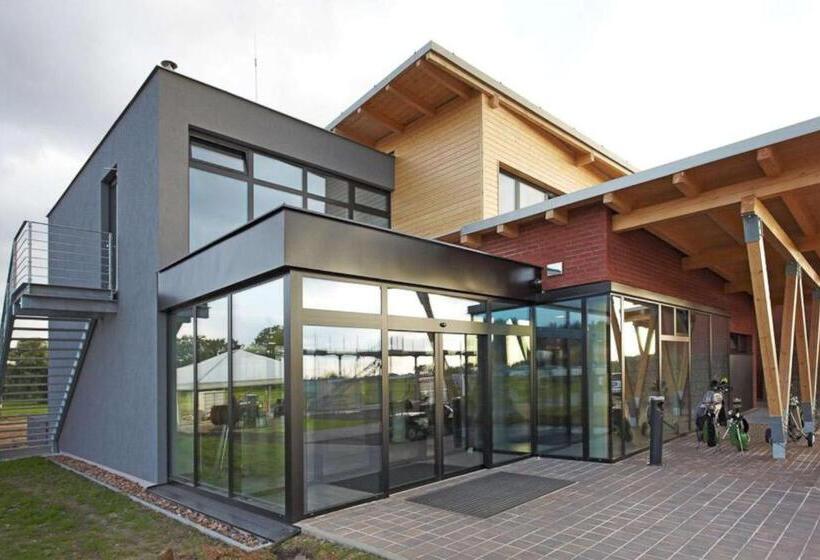 هتل Konference Park