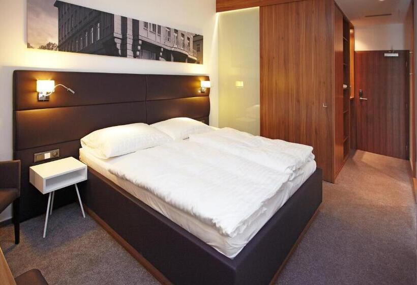 هتل Konference Park