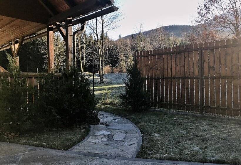 Szálloda Na Dolině