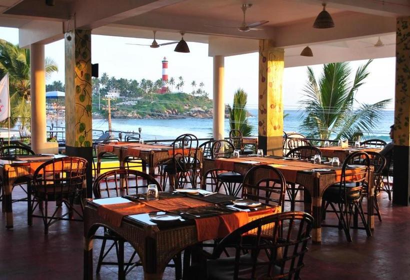 בית מלון כפרי Newton S Neelakanta Boutique Beach Resort