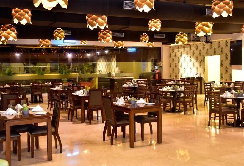 فندق The Fern Residency, Vadgaon Talegaon, Pune