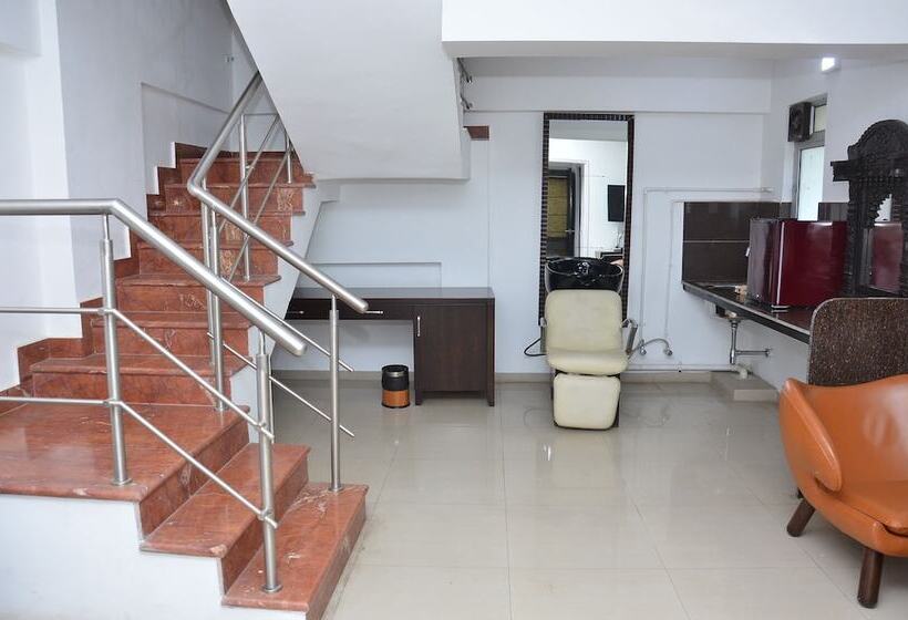 فندق The Fern Residency, Vadgaon Talegaon, Pune