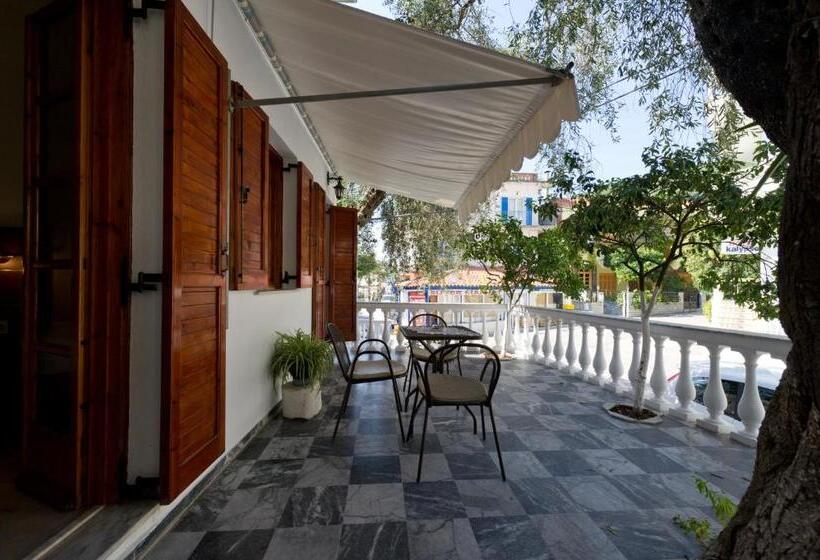 هتل Pansion Nikos Vergos