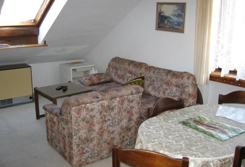 هتل Privat Apartma Ulrych