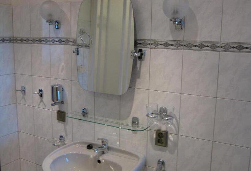 هتل Privat Apartma Ulrych