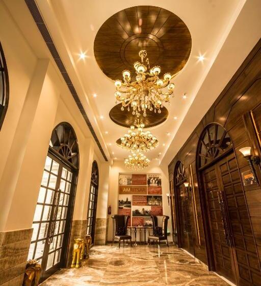 Отель Regenta Central Amritsar