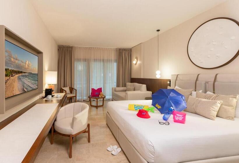 Family Selection at Grand Palladium Kantenah Resort & Spa - All Inclusive